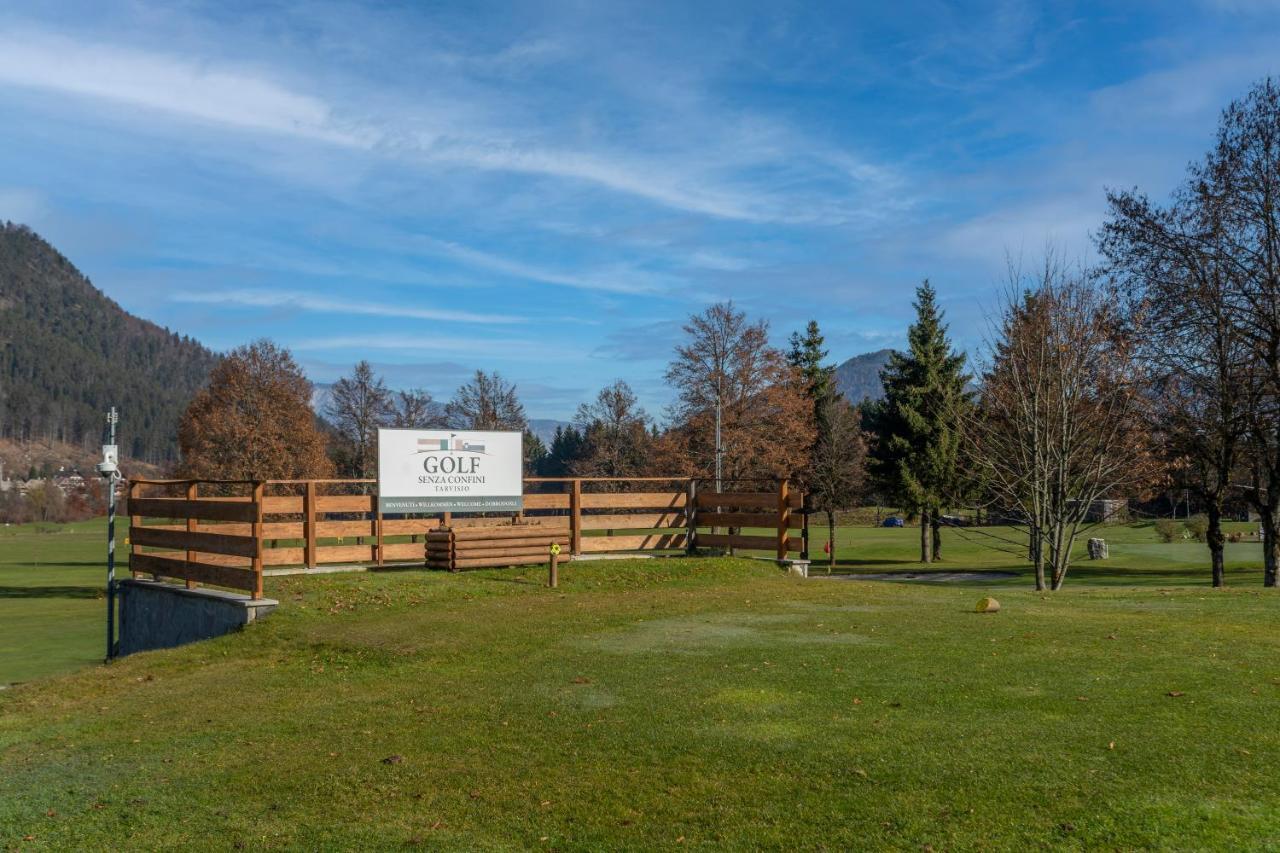 Golf View Apt With Parking And Mountain View! Apartment Tarvisio Luaran gambar