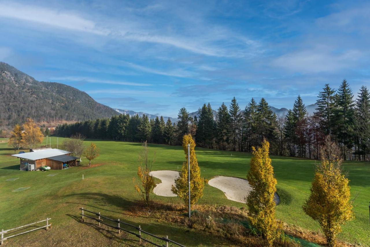 Golf View Apt With Parking And Mountain View! Apartment Tarvisio Luaran gambar